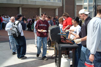 Spring cookout sponsored by Student Ambassadors