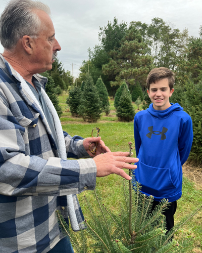 Students attend a job shadow with Cedar's Edge Evergreen Market
